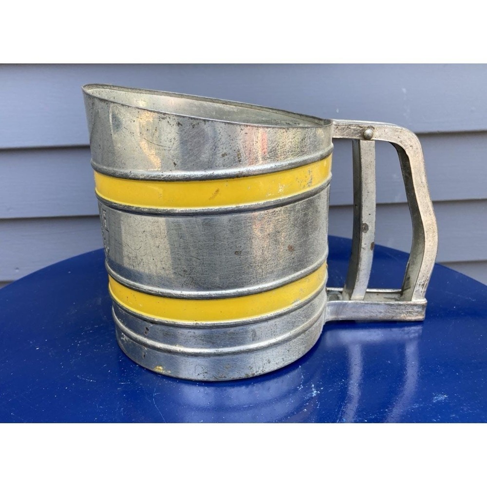 Vintage farmhouse kitchen steel Foley Sift-Chine sifter butter yellow bands